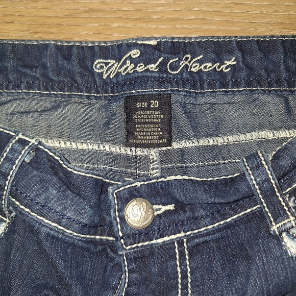 Wired Heart Straight Leg Women’s Jeans Sz 20 Embroidery Stitching Distressed - Picture 5 of 11